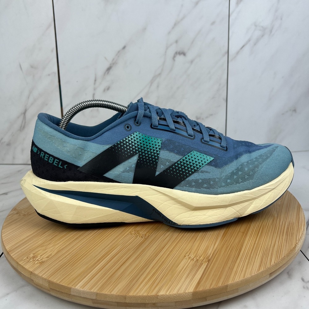 New Balance FuelCell Rebel v4 Mens Size 11.5 Heron Blue Running Shoes MFCXCH4
